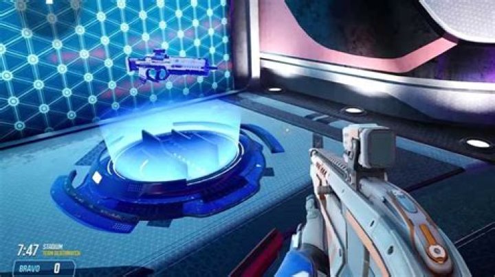 changing weapons splitgate