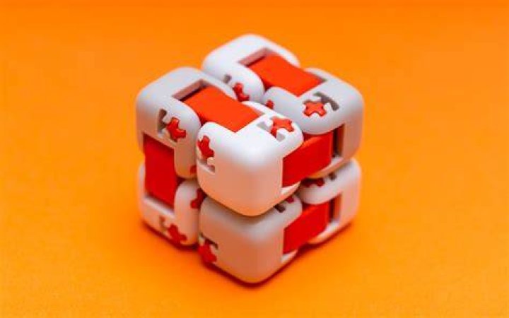 The Best Fidget Cubes - GameRevolution