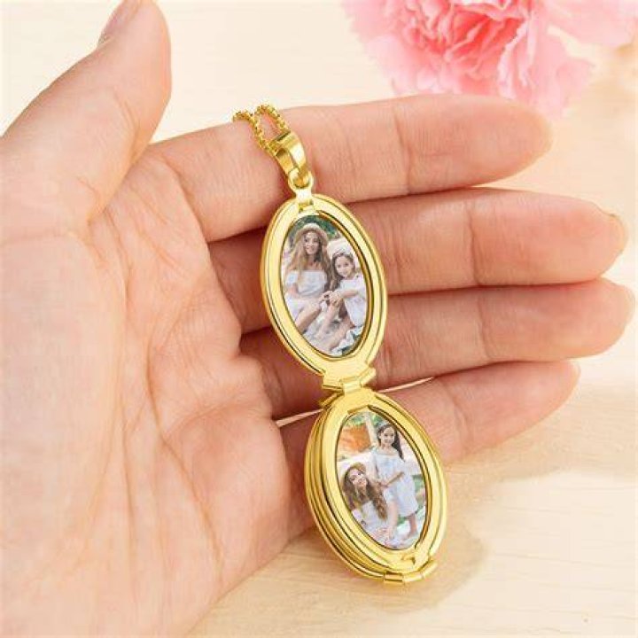 The Locket's Secret Hogwarts Legacy Main Quest